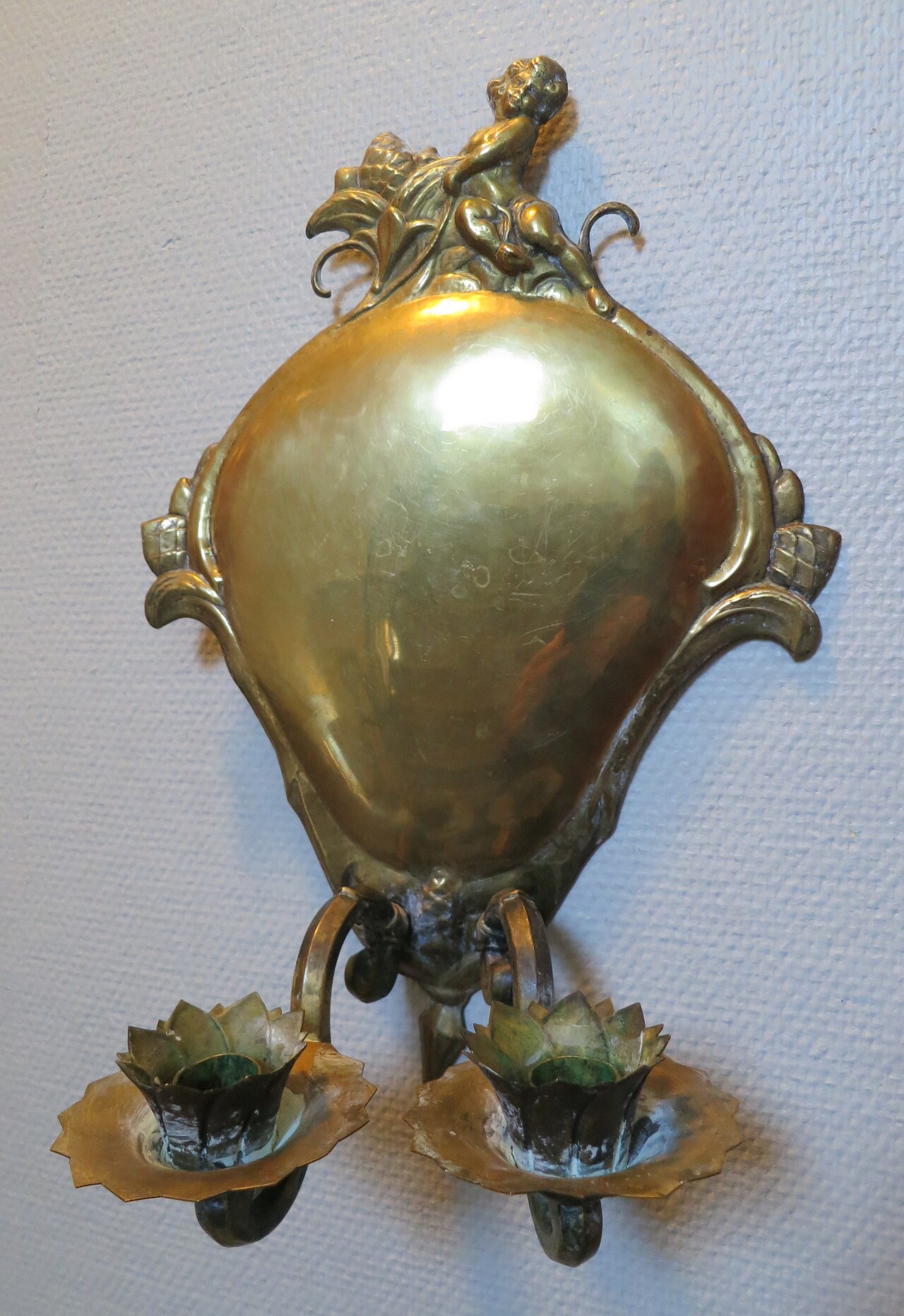 Disc Glow sconce
